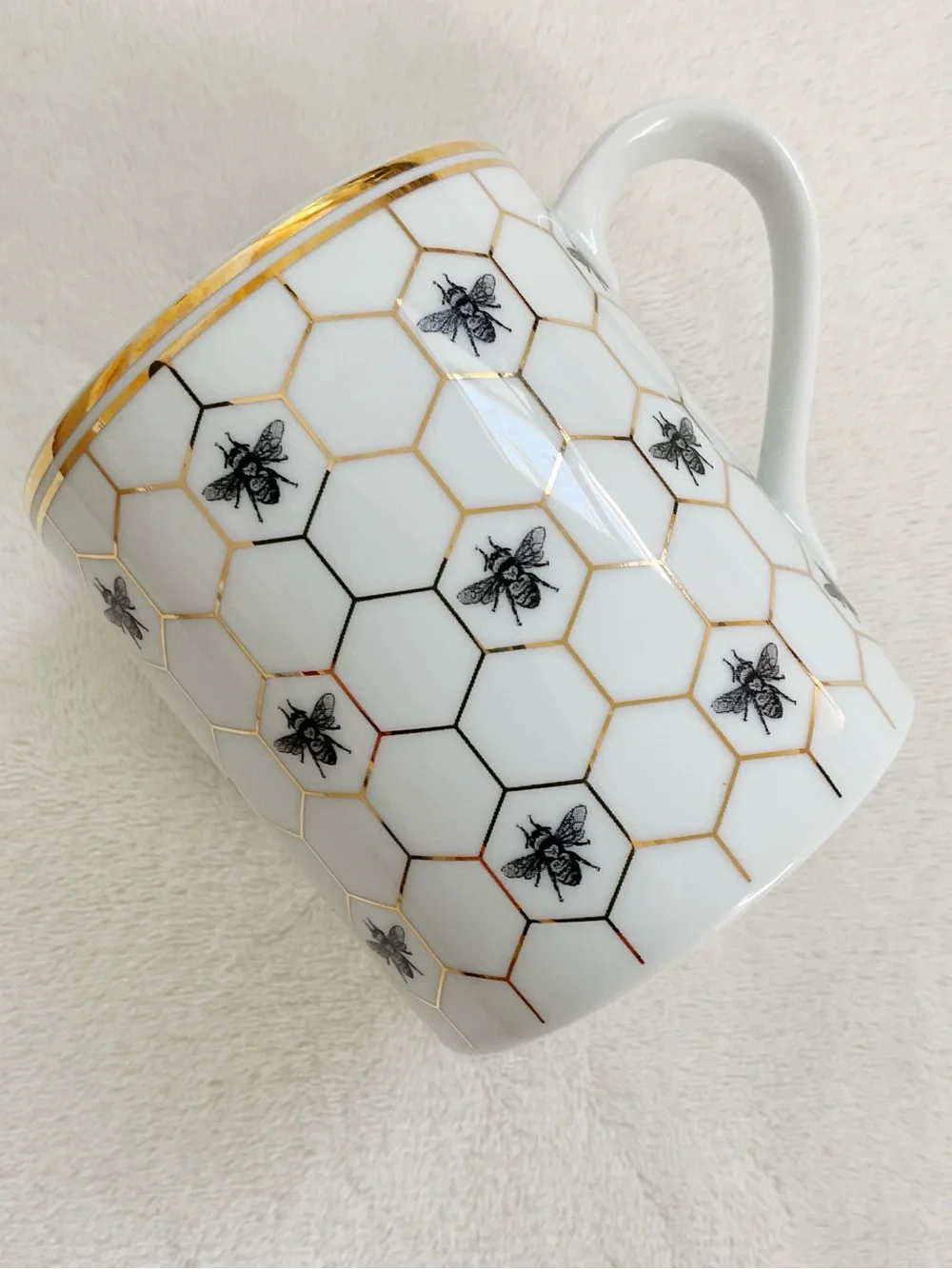 Williams Sonoma Honeycomb Bee Mug 18K Gold Porcelain Portugal 11.8 oz